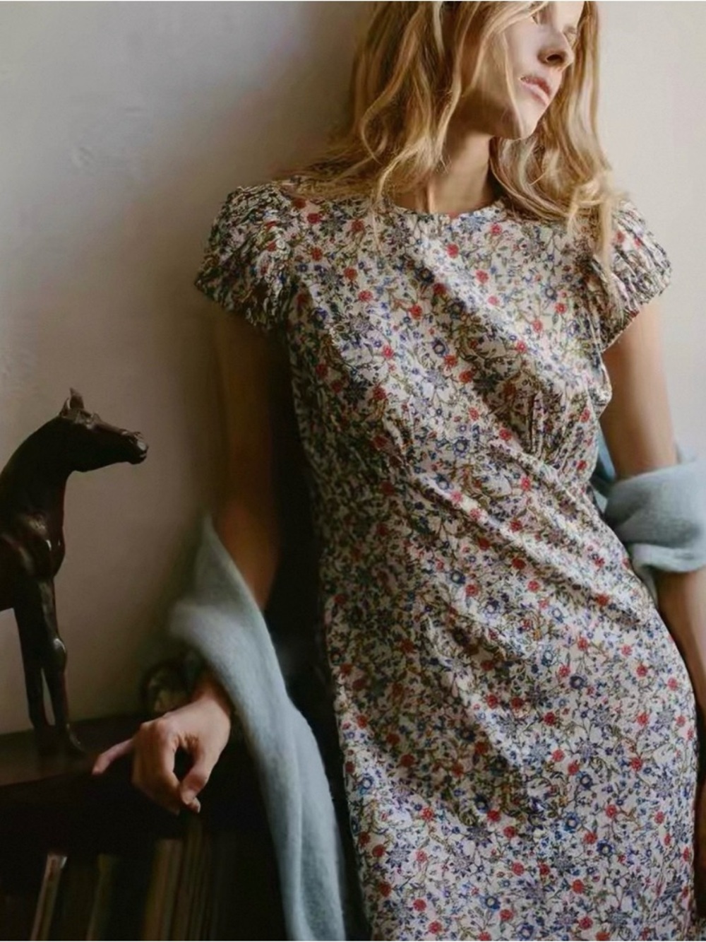 Doen Floral Cap-Sleeve Midi Dress in Multi-Color